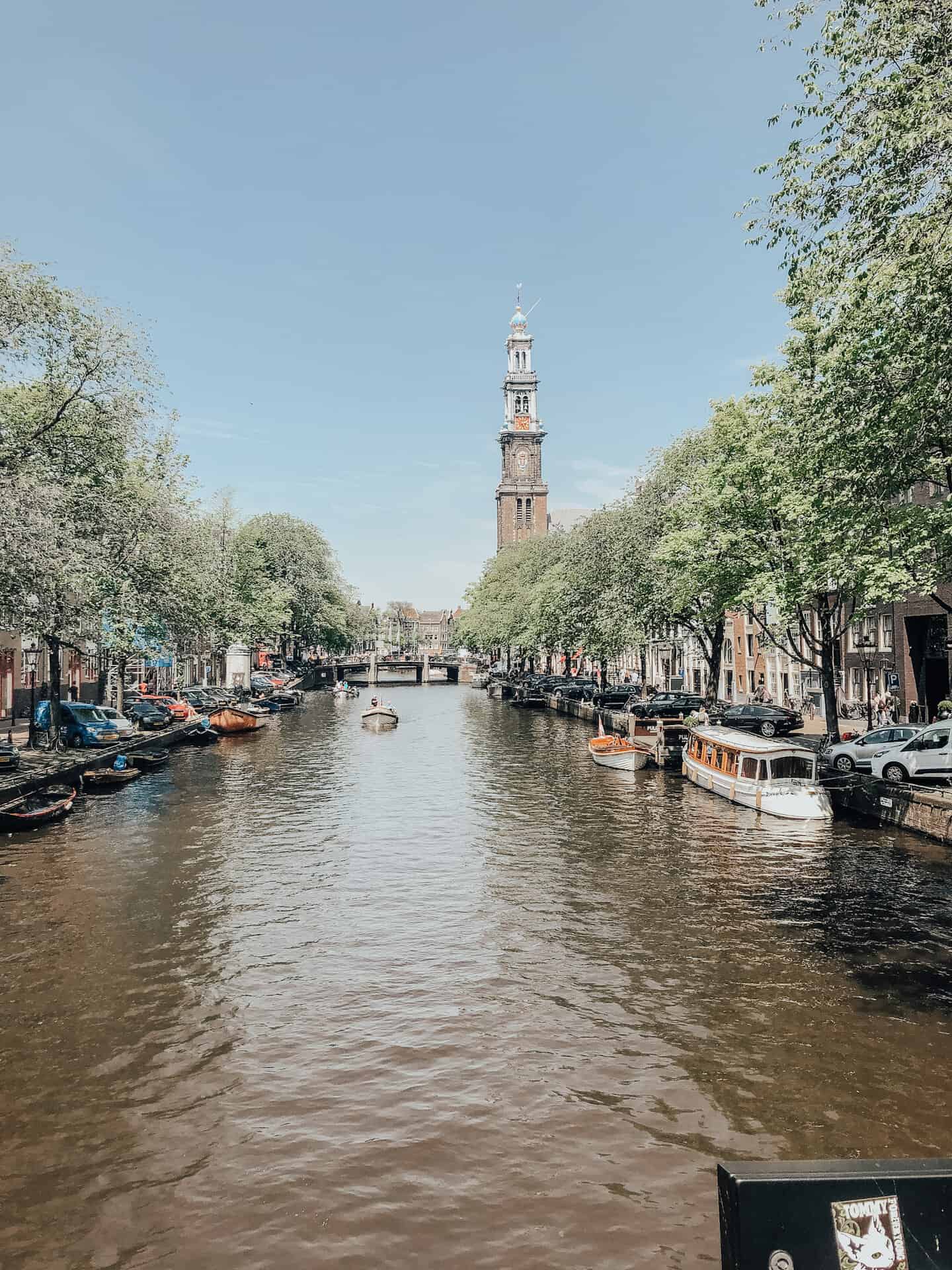 Picture of the canal in Amsterdam