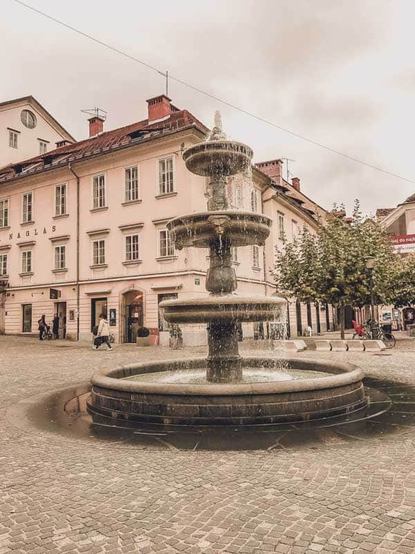 A fountain in the center of Ljublana